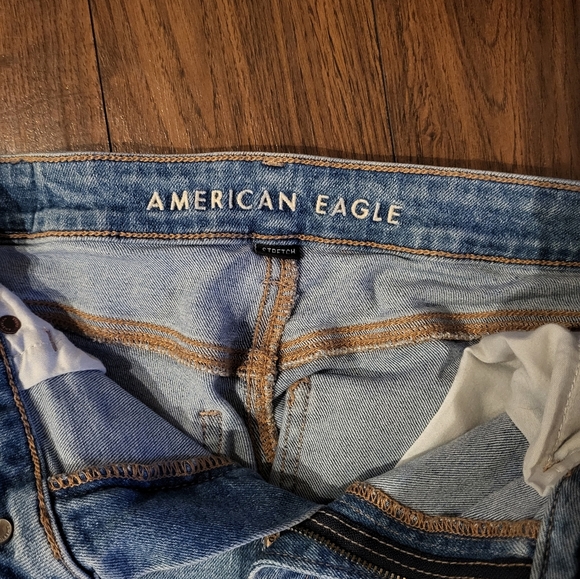 American Eagle Mom Jeans - Picture 4 of 4